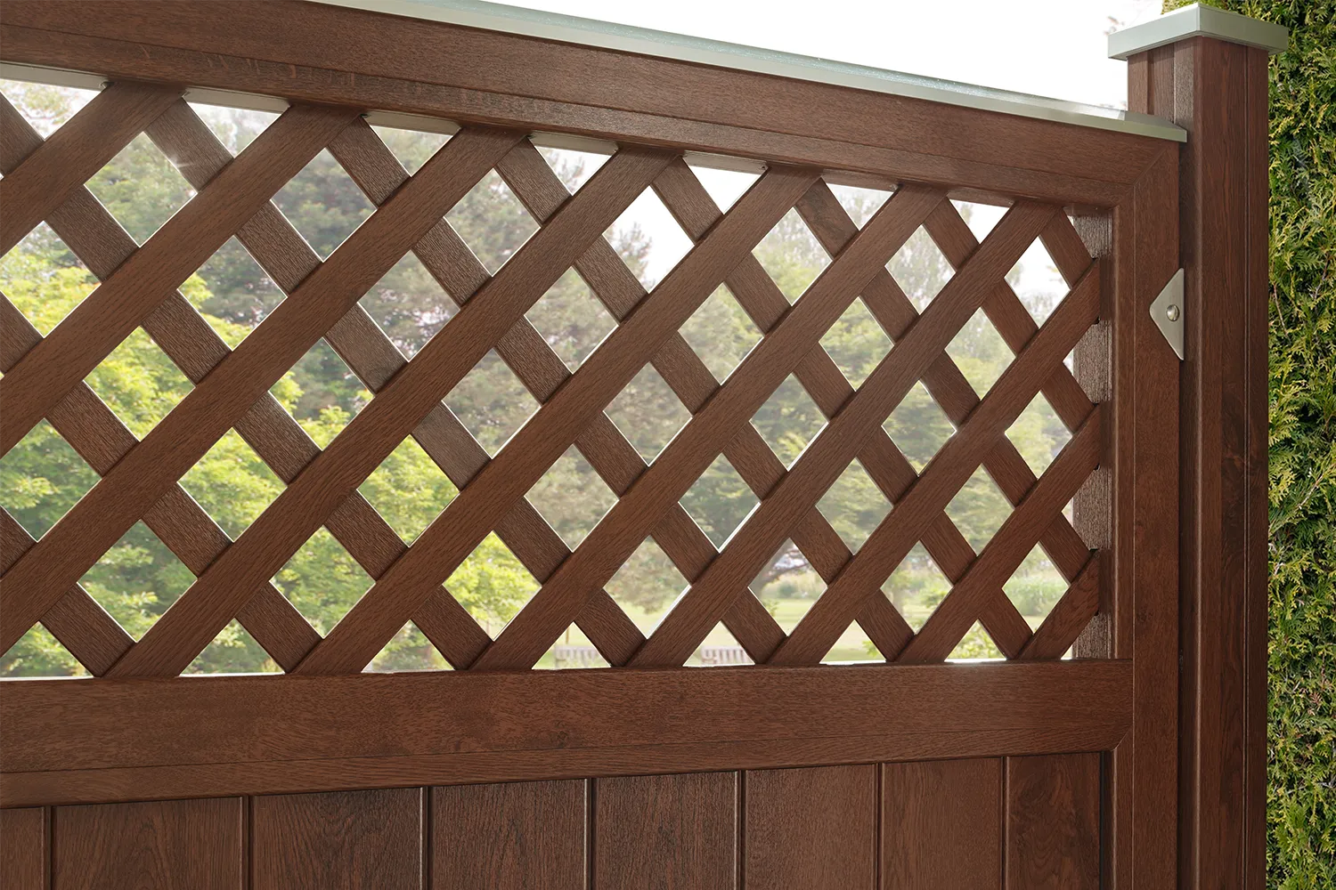 Détail de la palissade en PVC ajourée